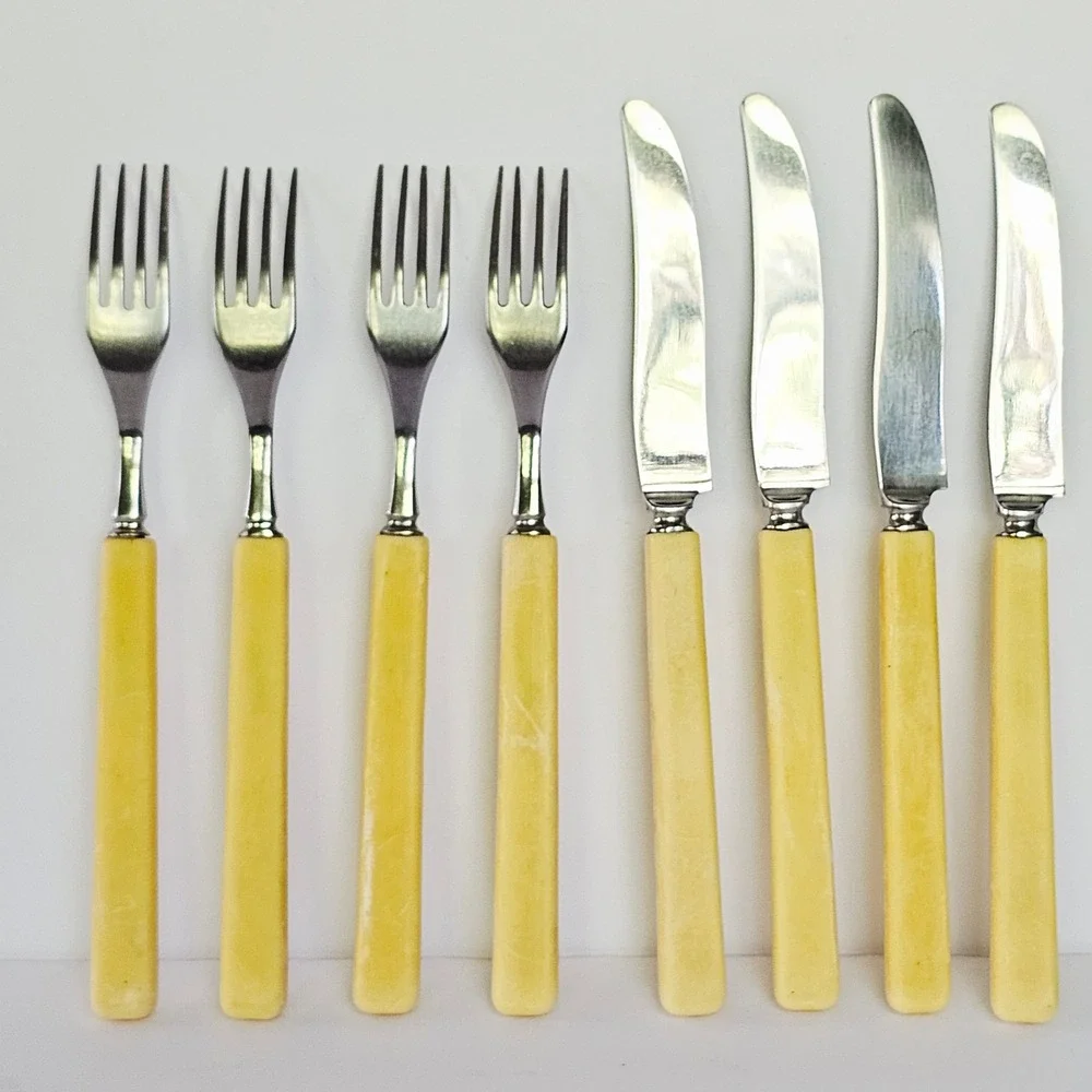 MCM Wiltshire Cutlery Set 8pc Cutlery Australian Cream Bakelite‎ Stainless Steel